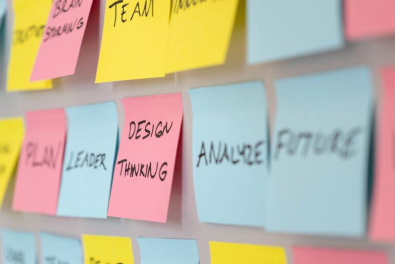 ilustrasi design thinking